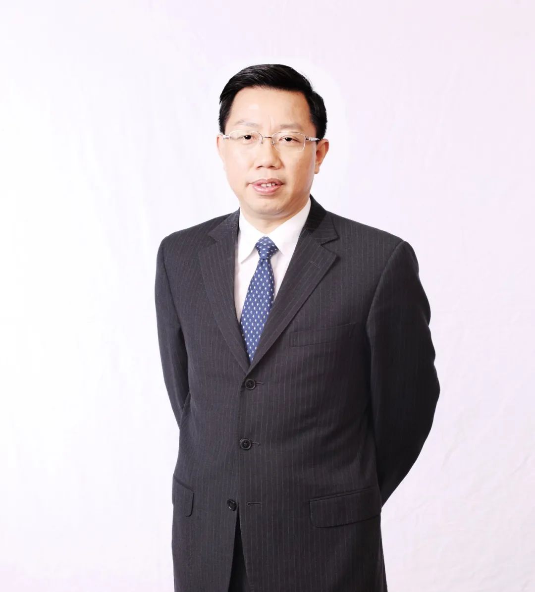 秦荣生：北京国家会计学院院长，其人工智能与智能会计应用研究