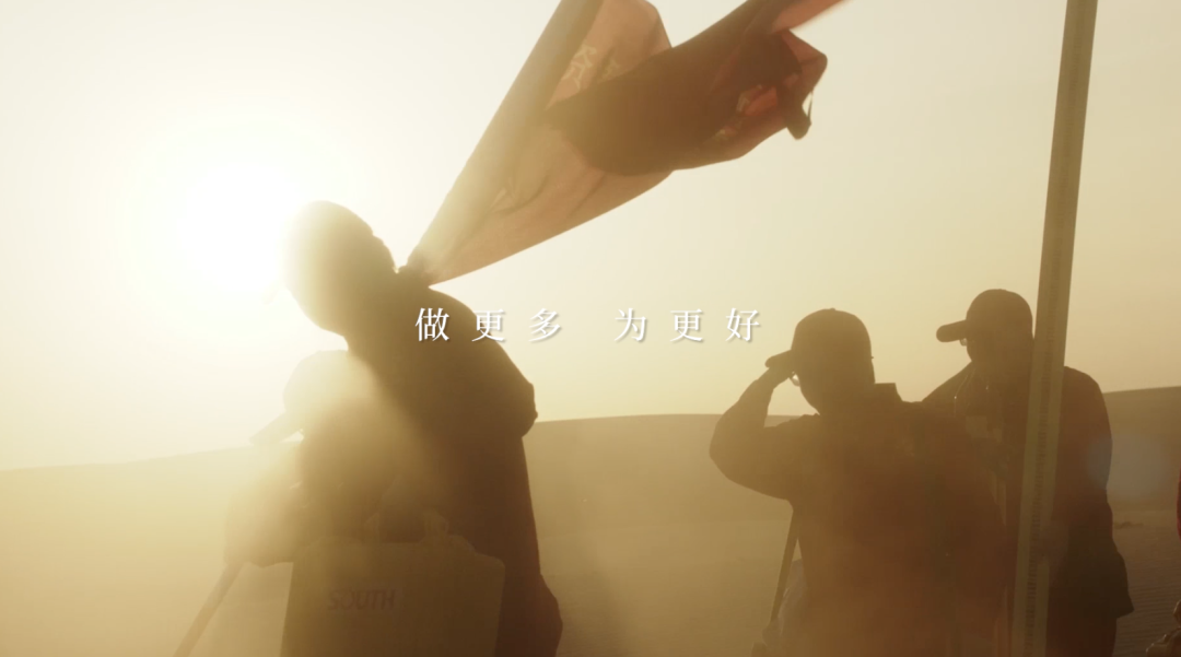 如何利用无人机展示品牌形象？_无人展示形象机利用品牌是什么_无人机展示柜