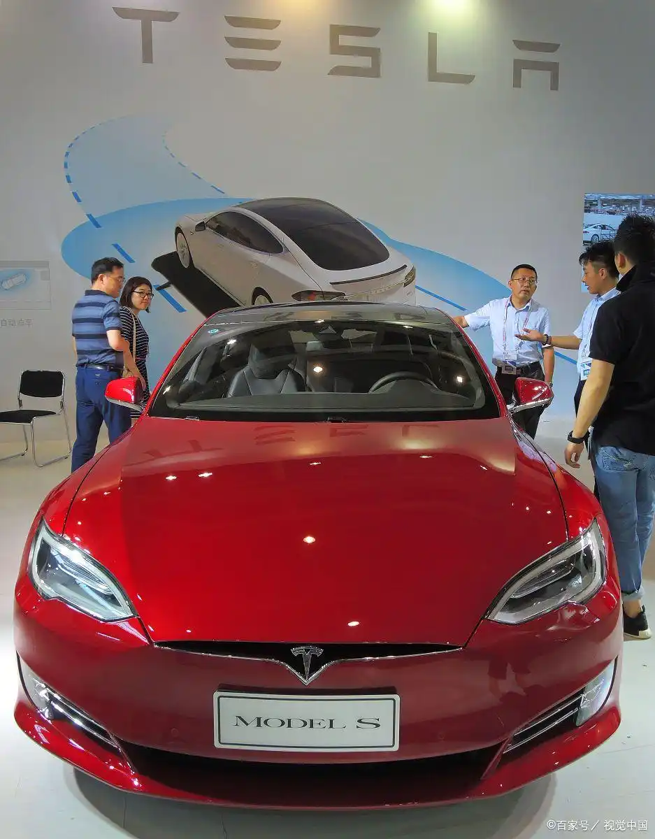 新款特斯拉modely_电动出行的新篇章：特斯拉Model Y_特斯拉电动汽车modely