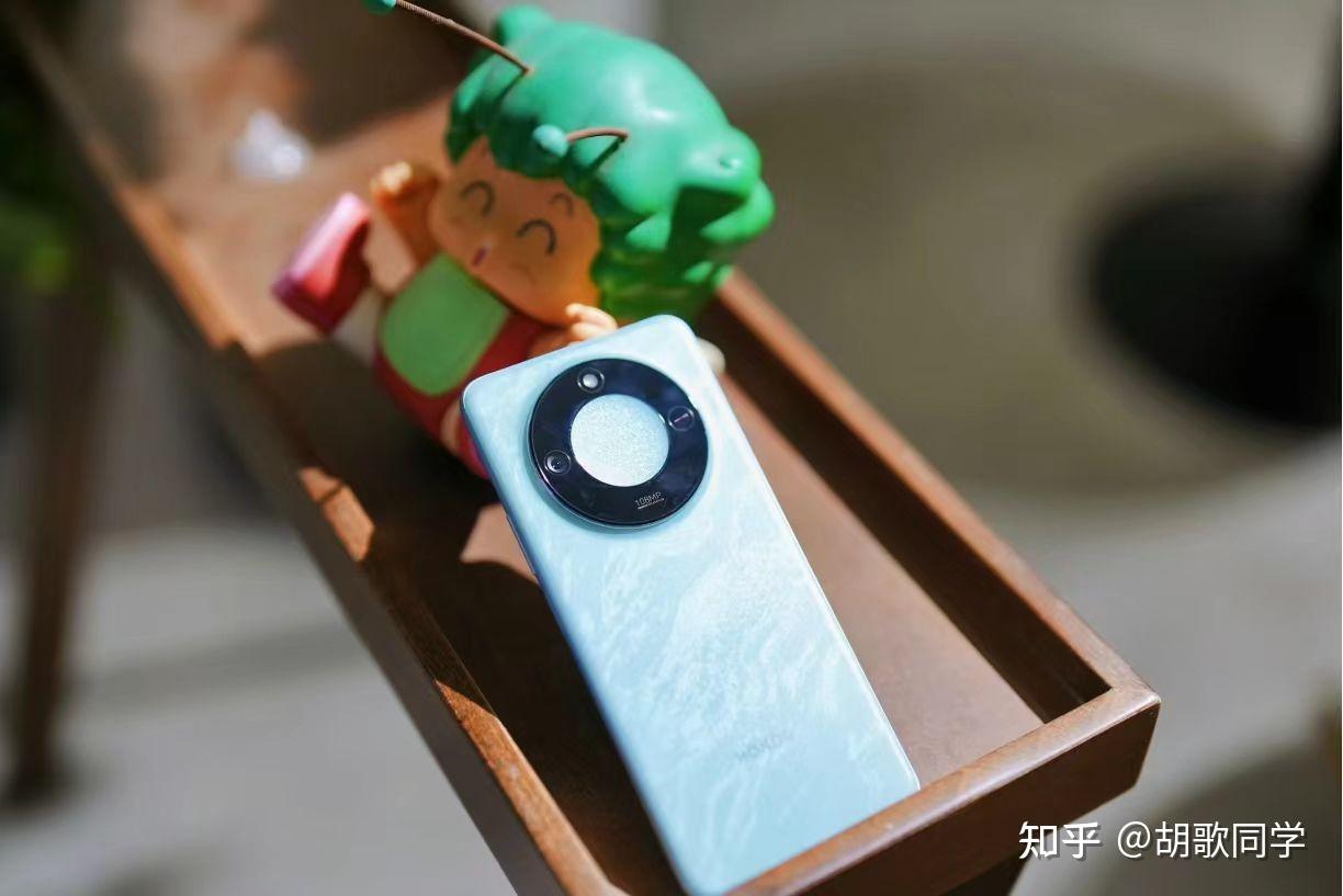 如何选择适合你的iQOO手机型号？_iqoo什么手机好_买iqoo手机建议买哪款