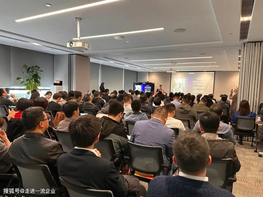 智能居家系统_身临其境的智能家居体验_智能家居环境