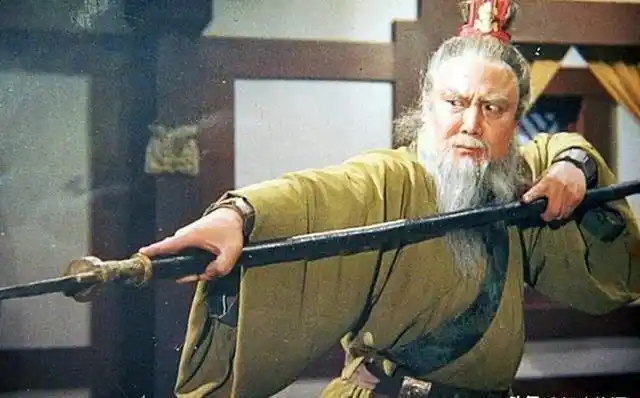 trust钱包安卓下载黄忠高光时刻开端：降曹操任裨将，老将暮年成名的别样逆袭之路