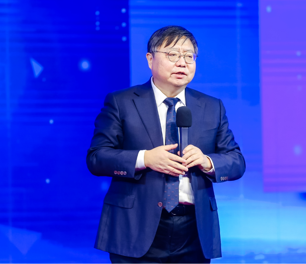 反思价值成长个人张国华作文_反思自己的价值_张国华的个人成长与价值反思