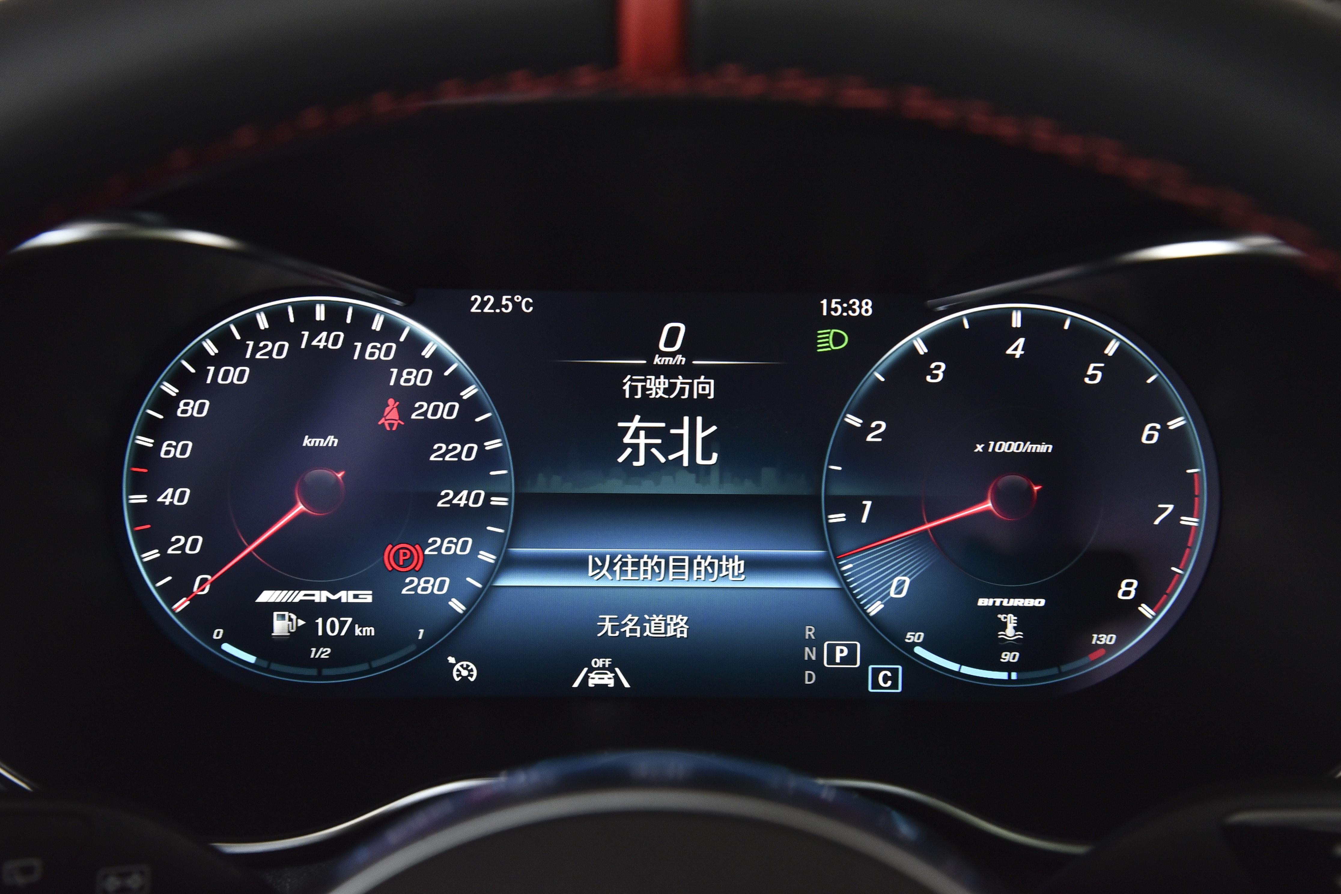 奔驰加速慢怎么回事_评测奔驰的动力系统：从加速到操控_奔驰加速最快的车型