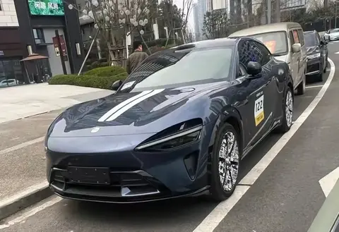续航与加速：小米汽车的市场定位_小米造车加速_小米汽车定位器追踪器