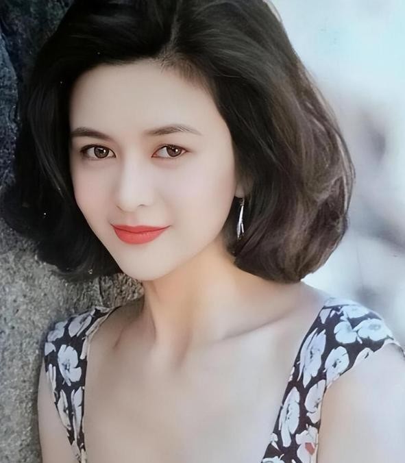 影视演员关之琳_深度解析关之琳的演艺生涯_演艺深度生涯解析关之琳视频