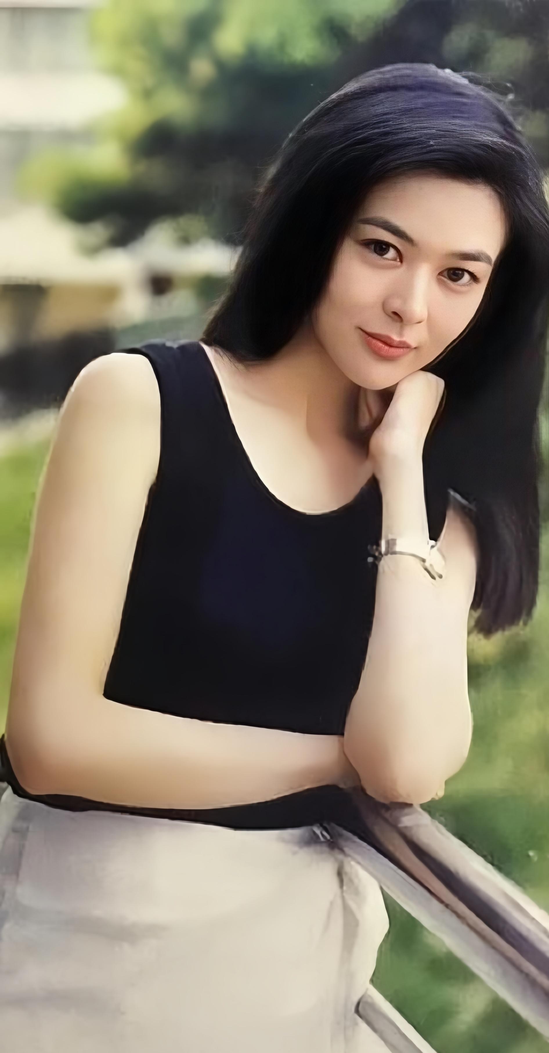 深度解析关之琳的演艺生涯_影视演员关之琳_演艺深度生涯解析关之琳视频