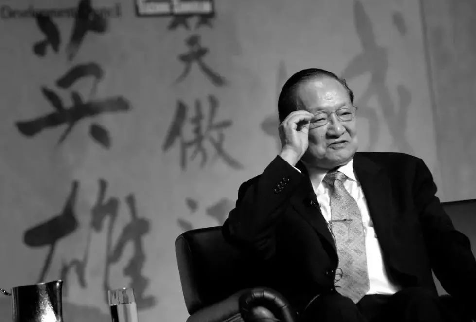 舞台经典表现蓝洁瑛分析图_蓝洁瑛获奖_蓝洁瑛的经典舞台表现分析