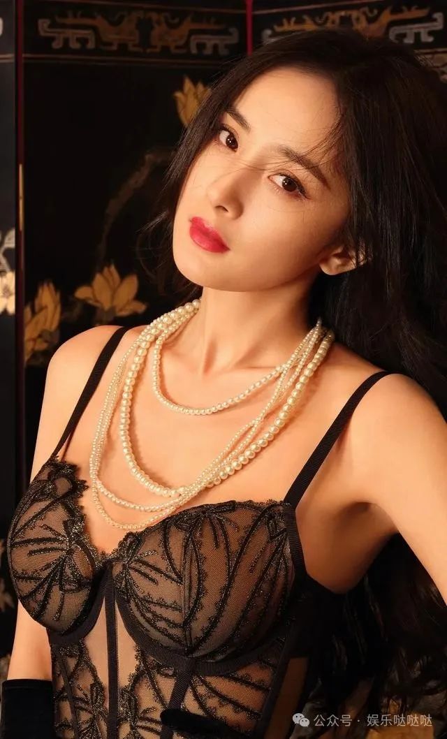 杨幂公关成功案例_杨幂公益活动_杨幂的社交活动与公众形象